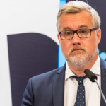 Riksdagsledamot för SD hoppar av – dickpicks utreds