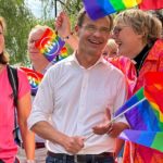Kom ut ur garderoben, Kristersson!