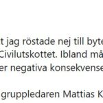 Röstade emot Kristerssons könsbyteslag – nu straffas hon